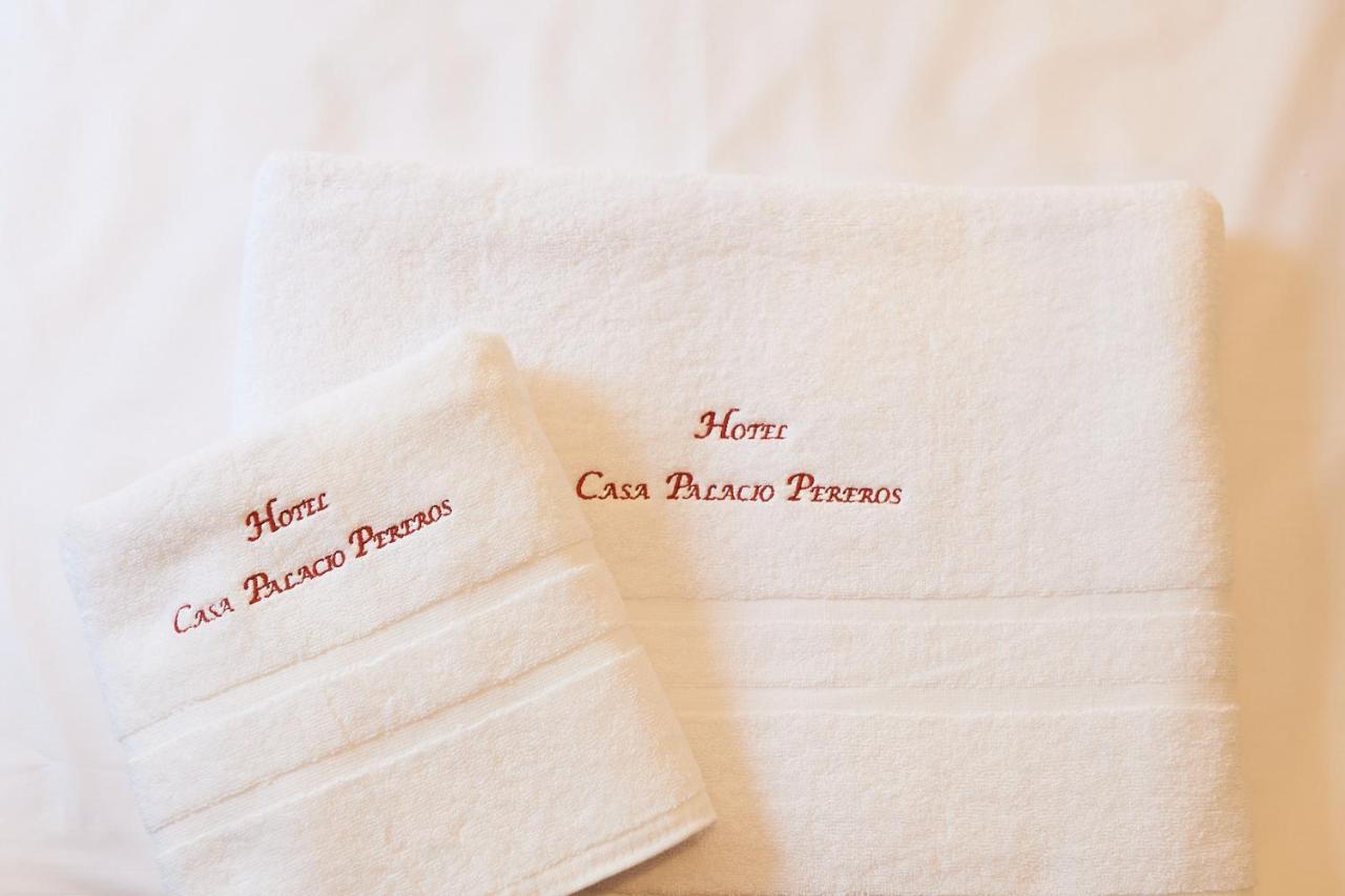 Hotel Casa Palacio Pereros Касерес Екстер'єр фото